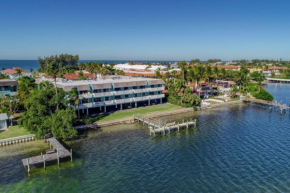 The Anna Maria Island Beach Palms 7A